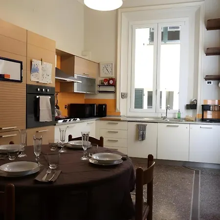Maison Xxv Aprile By M3trocubo Gênes