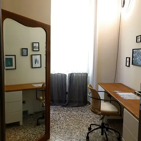 Maison Xxv Aprile By M3trocubo *