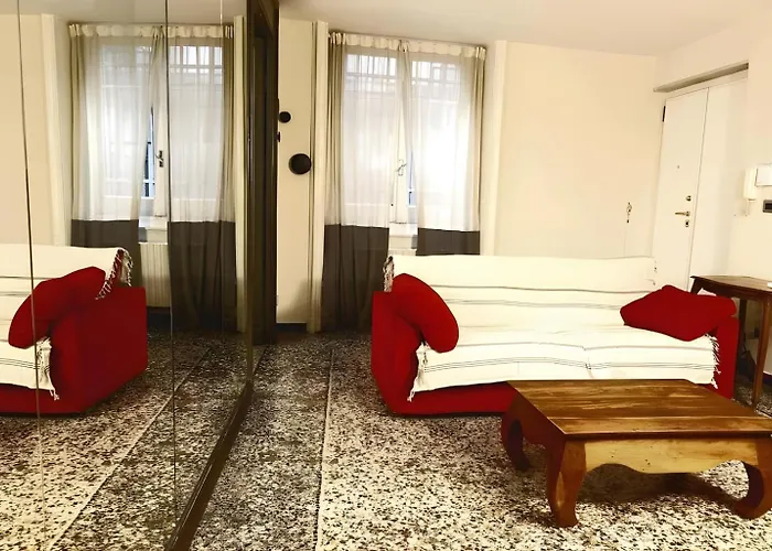 Appartement Maison Xxv Aprile By M3trocubo Genua